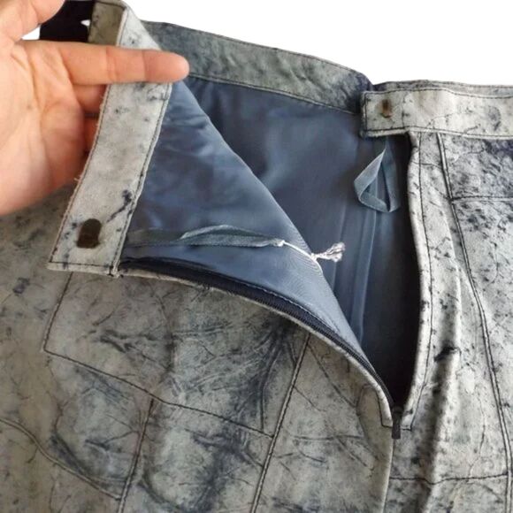 new CROSSING POINTE Patchwork Suede Skirt, 33" Waist, Light Blue, Satin lined - Picture 9 of 13